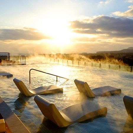 Kensington Jeju Hotel Bagian luar foto Skyline Paradise